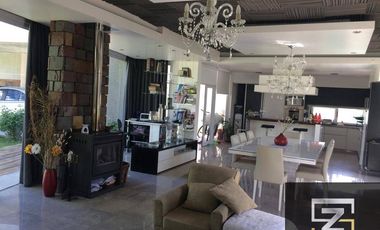 Casa En Venta Barrio Malibu Pileta Natural