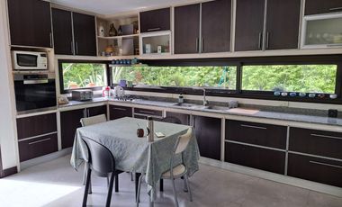 Chalet en venta de 3 dormitorios c/ cochera en Bosques de Peralta Ramos