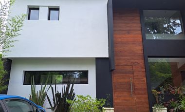 Chalet en venta de 3 dormitorios c/ cochera en Bosques de Peralta Ramos