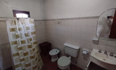 Venta Casa Alpino sobre 2 lotes!! Barrio El Tejado