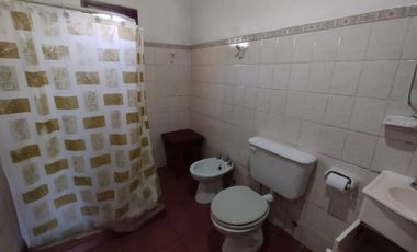 Venta Casa Alpino sobre 2 lotes!! Barrio El Tejado