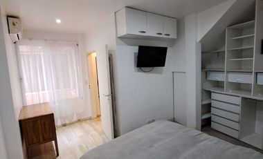 Casa en alquiler temporario, 2 dormitorios,  con terraza y parrilla,  Colegiales
