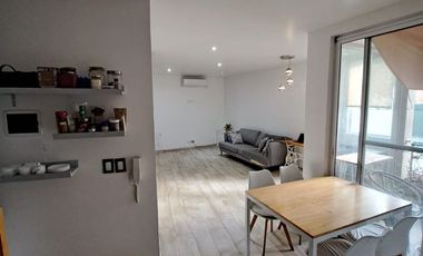 Casa en alquiler temporario, 2 dormitorios,  con terraza y parrilla,  Colegiales