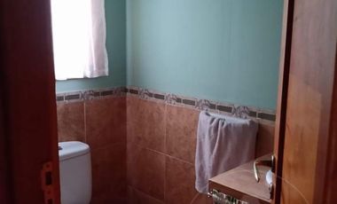 FINA PATAGONIA. Casa en venta de 3 dormitorios c/ cochera en San Martin de los Andes