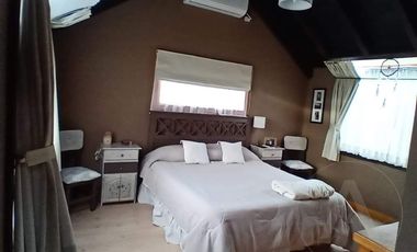 FINA PATAGONIA. Casa en venta de 3 dormitorios c/ cochera en San Martin de los Andes