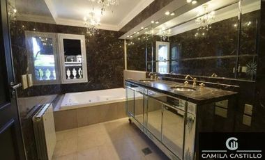 Excelente Casa en Alquiler en Prestigiosa Zona de Palermo Chico-Barrio Parque