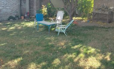 Casa en venta de 2 dormitorios c/ cochera en Cinco Saltos