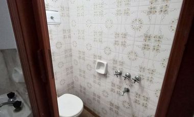 Dúplex en venta de 4 dormitorios c/ cochera en San Bernardo