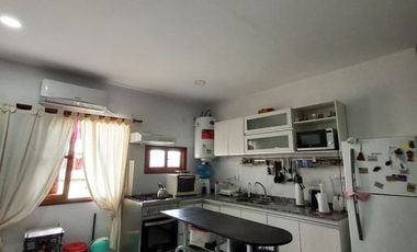 Casa en venta de 5 dormitorios c/ cochera en Mar de Ajo