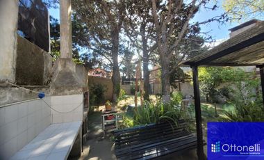 Casa en venta de 3 dormitorios c/ cochera en San Bernardo