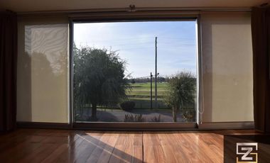 Casa en venta de 3 dormitorios vista al golf en El Sosiego