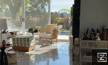 Casa en venta de 3 dormitorios vista al golf en El Sosiego