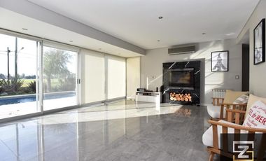 Casa en venta de 3 dormitorios vista al golf en El Sosiego