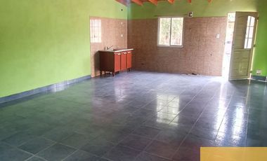 Casa en venta de 2 dormitorios c/ cochera en Barda del Medio