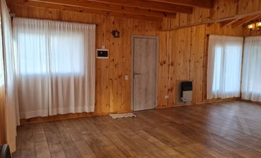 FINA PATAGONIA. Casa en venta de 2 dormitorios en San Martin de los Andes