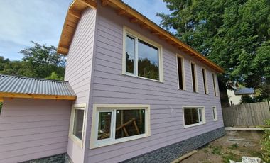 FINA PATAGONIA. Casa en venta de 2 dormitorios en San Martin de los Andes