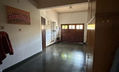 Casa en venta de 3 dormitorios c/ cochera en Berisso
