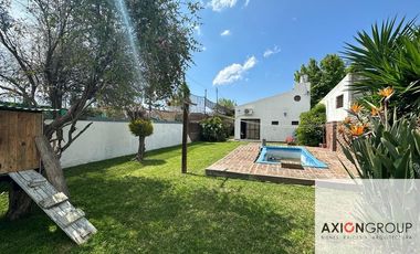 Casa en venta de 3 dormitorios c/ cochera en Berisso