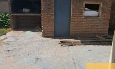 Casa en venta de 2 dormitorios en Cinco Saltos