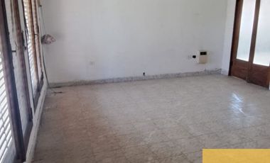 Casa en venta de 2 dormitorios en Cinco Saltos