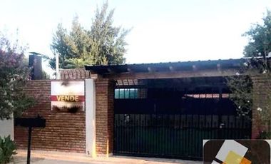 Casa en venta de 3 dormitorios c/ cochera en General Alvear