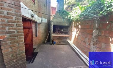 Dúplex en venta de 2 dormitorios c/ cochera en San Bernardo