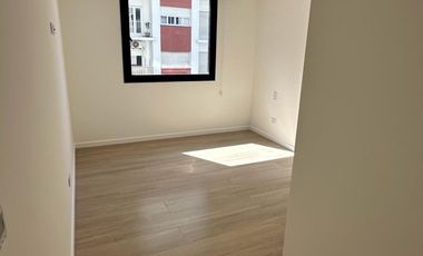 BALCON - SUP. 70 M2