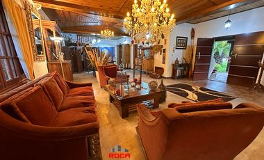 Casa en venta de 5 dormitorios c/ cochera en Otros Barrios