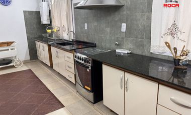 Casa en venta de 5 dormitorios c/ cochera en Otros Barrios