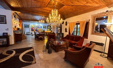 Casa en venta de 5 dormitorios c/ cochera en Otros Barrios