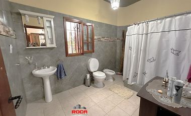 Casa en venta de 5 dormitorios c/ cochera en Otros Barrios