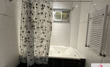 Chalet en venta de 3 dormitorios con quincho, sobre lote de 2300m2 en La Armonía
