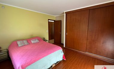 Chalet en venta de 3 dormitorios con quincho, sobre lote de 2300m2 en La Armonía