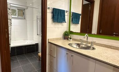 Chalet en venta de 3 dormitorios con quincho, sobre lote de 2300m2 en La Armonía