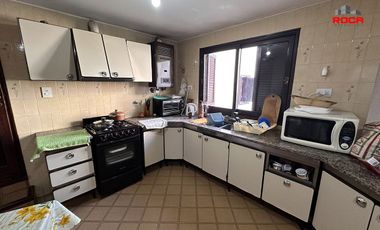 Casa en venta de 3 dormitorios c/ cochera en Los Perales