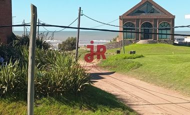 CODIGO 678 - CASA ALQUILER TEMPORARIO 4 DORMITORIOS CON PILETA - PINAMAR NORTE