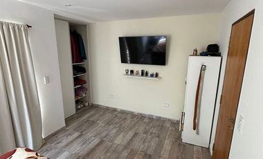 Dúplex en venta de 2 dormitorios c/ cochera en San Bernardo