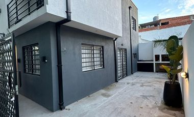 Dúplex en venta de 2 dormitorios c/ cochera en San Bernardo