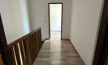 Dúplex en venta de 2 dormitorios c/ cochera en San Bernardo