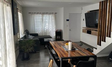 Dúplex en venta de 2 dormitorios c/ cochera en San Bernardo
