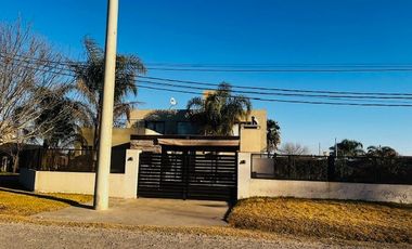 Casa en venta de 3 dormitorios en Roldán