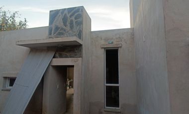 Casa en venta de 2 dormitorios c/ cochera en Loteo el Portal