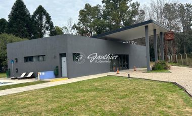 Departamento en venta de 1 dormitorio c/ cochera en Campana