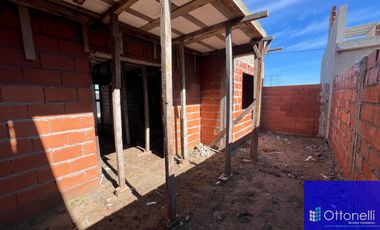 Departamento en venta de 2 dormitorios c/ cochera en Costa Azul