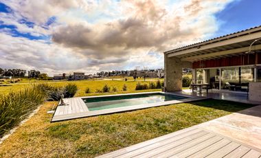 Casa en venta 3 amb en Chapadmalal, San Benito