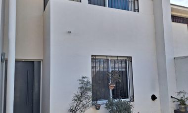 Dúplex en venta de 3 dormitorios c/ cochera en Otros Barrios