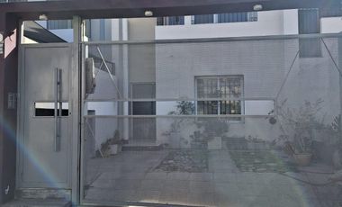 Dúplex en venta de 3 dormitorios c/ cochera en Otros Barrios