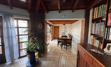 Casa en venta de 6 dormitorios c/ cochera en Luján de Cuyo