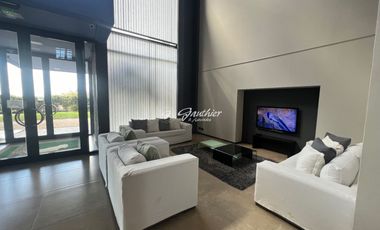 Departamento en venta de 1 dormitorio c/ cochera en Campana