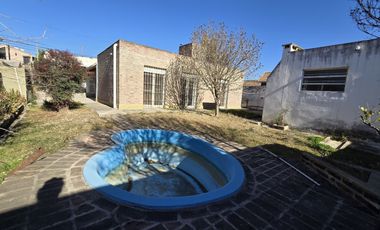 Casa en venta de 3 dormitorios c/ cochera en Santa Rita, Villa Carlos Paz